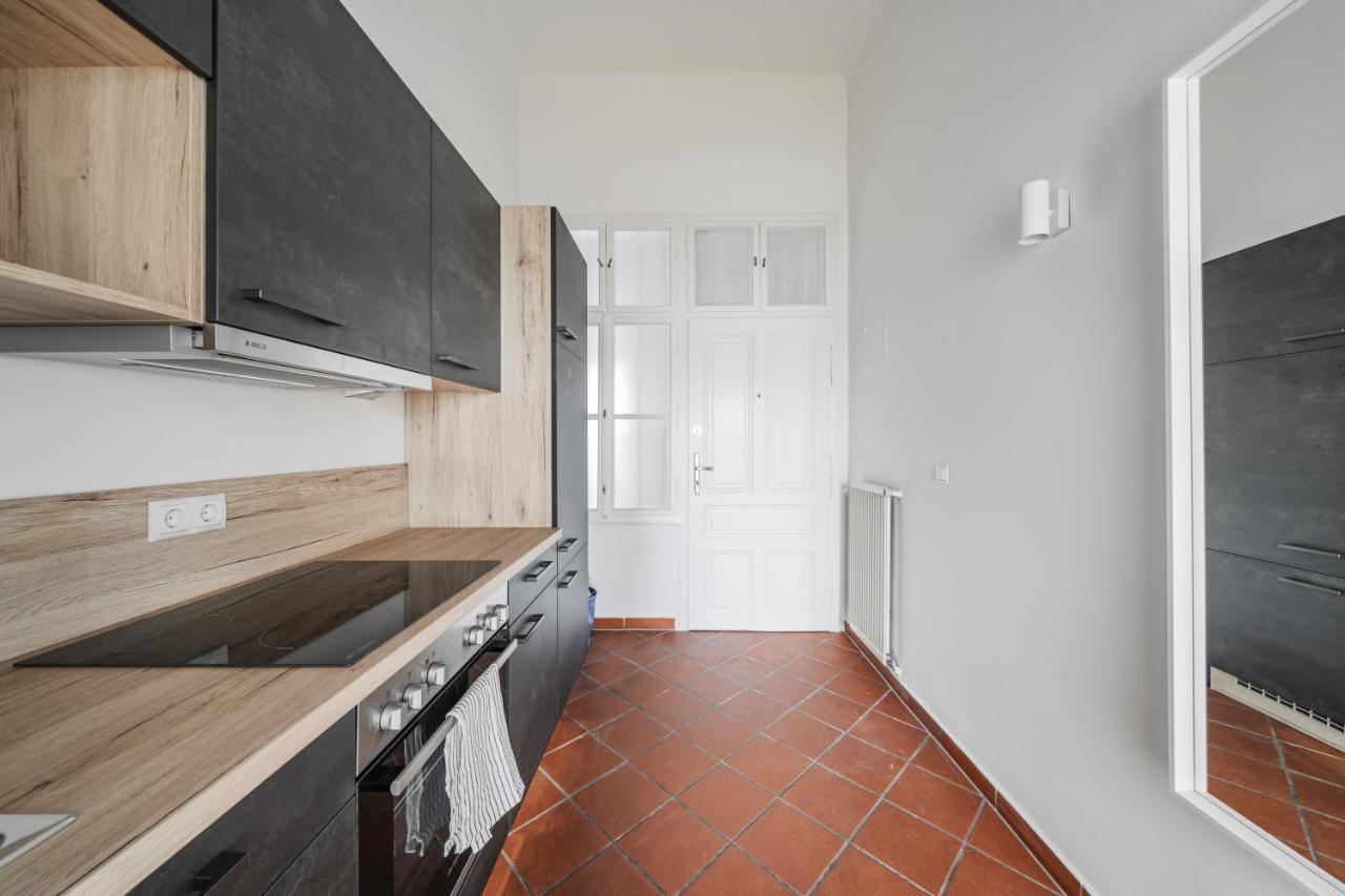 Stylisch Condo In Vienna'S 18Th District Esterno foto